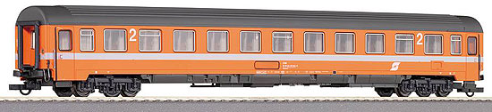 Passenger car 2nd class type Eurofima for express train &quot;Mozart&quot; (Vienn-Paris)<br /><a href='images/pictures/Roco/45832.jpg' target='_blank'>Full size image</a>